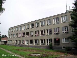 škola