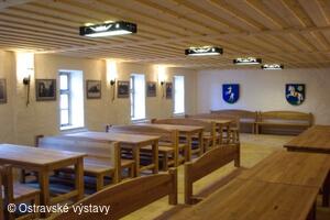 Slezskoostravský hrad, Malý sál, kamna
