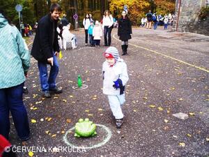 Perníkiáda 2009 - obskakování Žabí královny