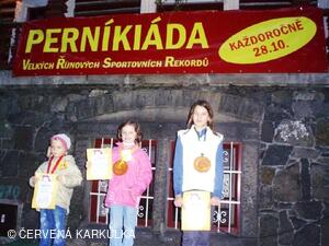 Perníkiáda 2009 - předání perníkijských medailí za Běh pro živou vodu